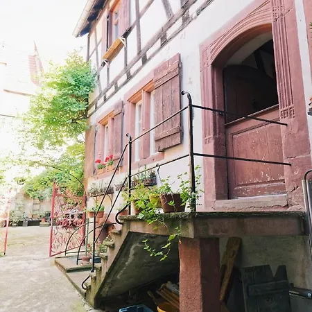 Le Haut Relais Des Seigneurs Appartement *